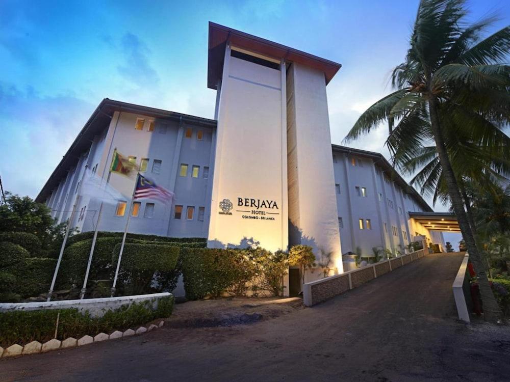 Berjaya Hotel Colombo Dehiwala-Mount Lavinia Екстериор снимка