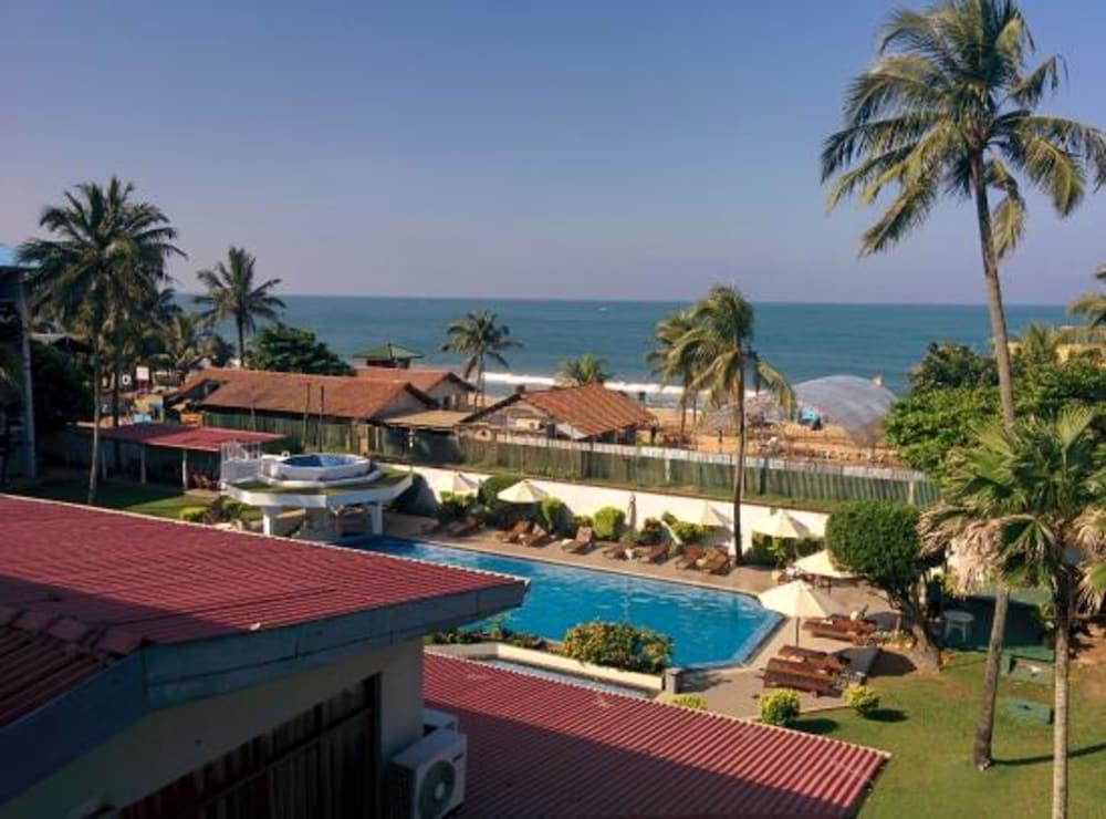 Berjaya Hotel Colombo Dehiwala-Mount Lavinia Екстериор снимка