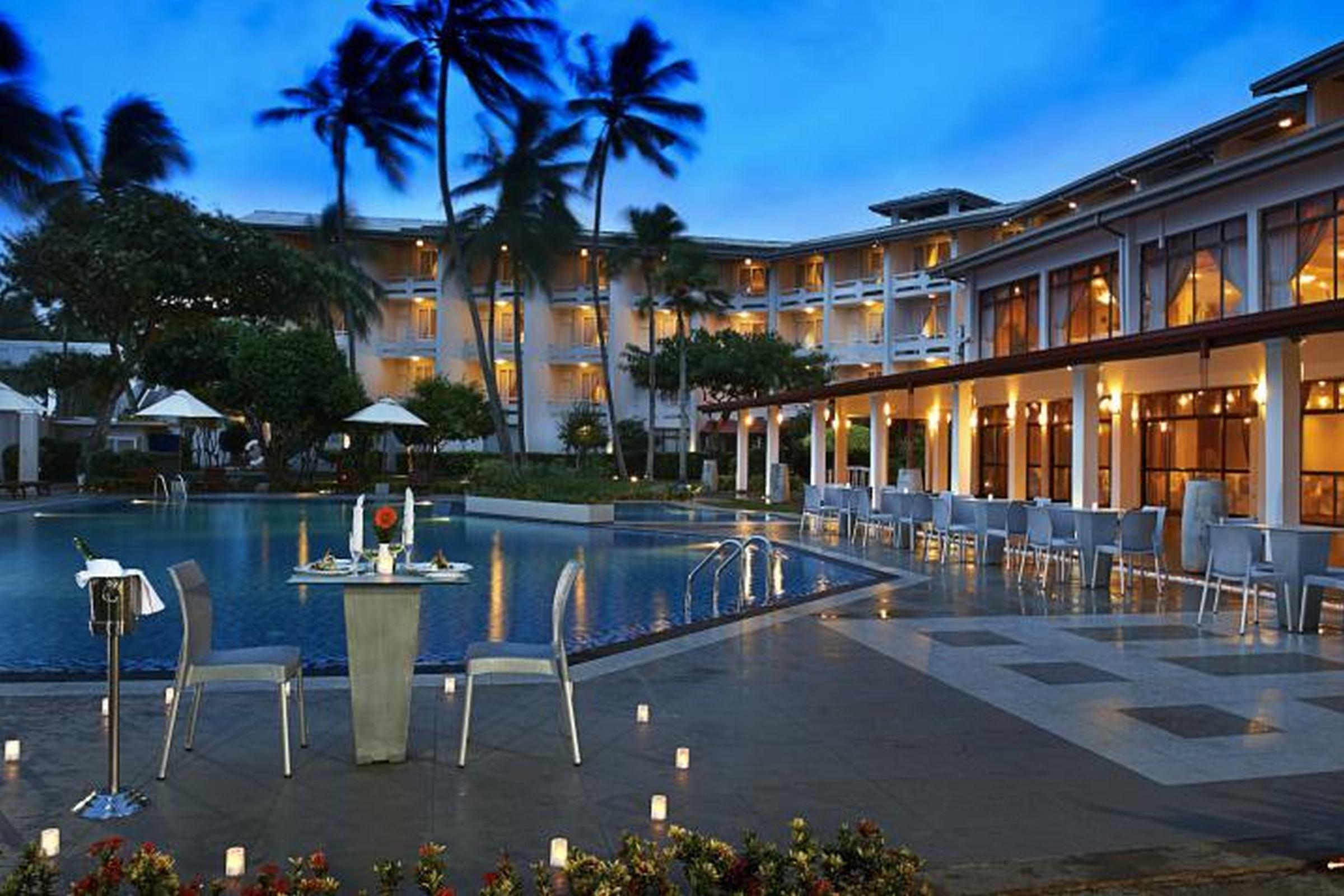 Berjaya Hotel Colombo Dehiwala-Mount Lavinia Екстериор снимка