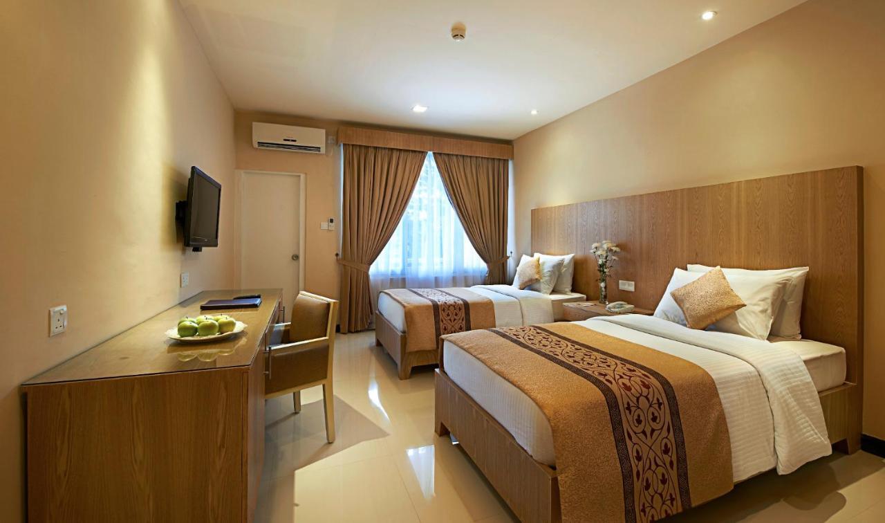 Berjaya Hotel Colombo Dehiwala-Mount Lavinia Екстериор снимка