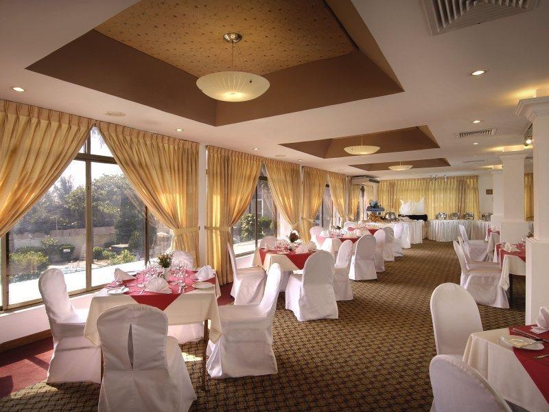 Berjaya Hotel Colombo Dehiwala-Mount Lavinia Екстериор снимка