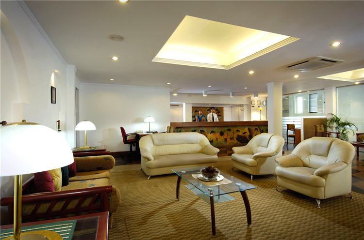 Berjaya Hotel Colombo Dehiwala-Mount Lavinia Екстериор снимка