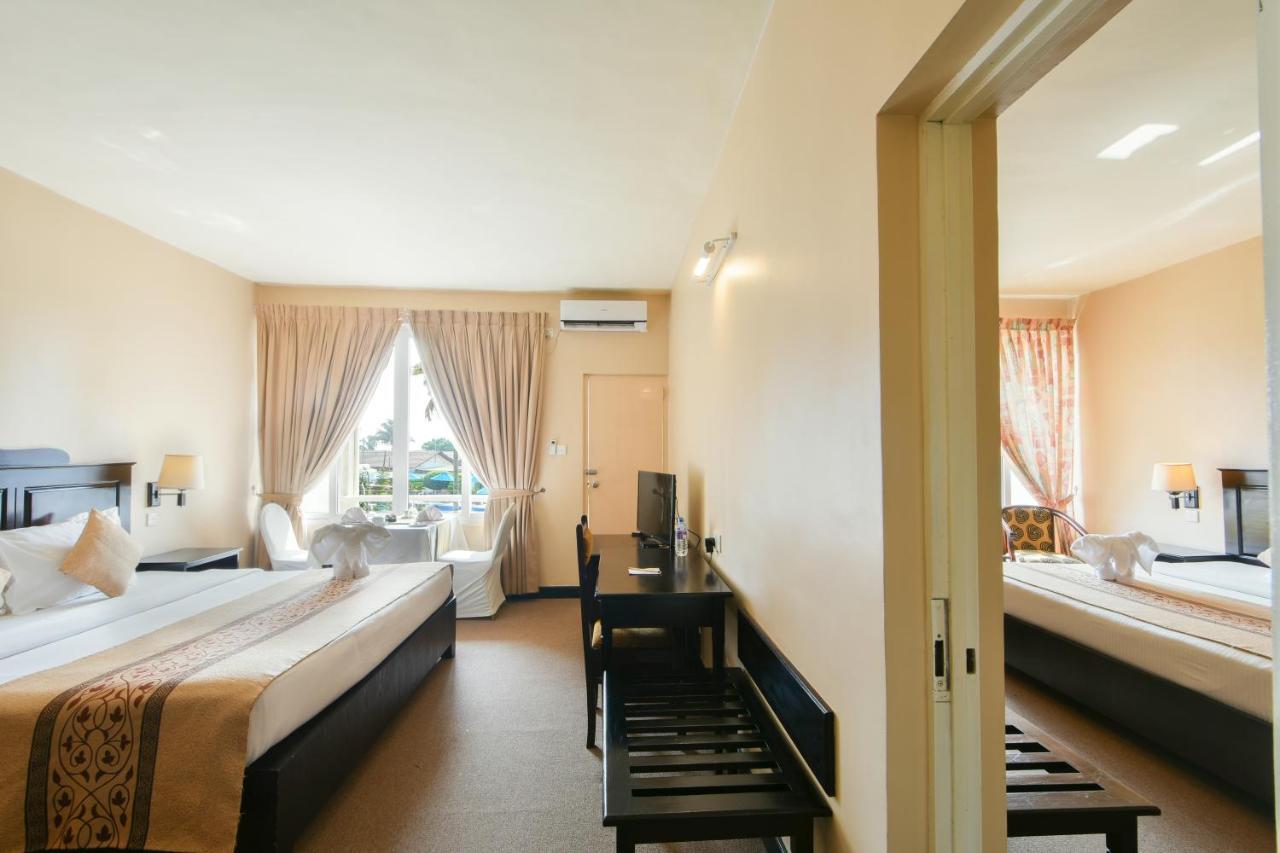 Berjaya Hotel Colombo Dehiwala-Mount Lavinia Екстериор снимка
